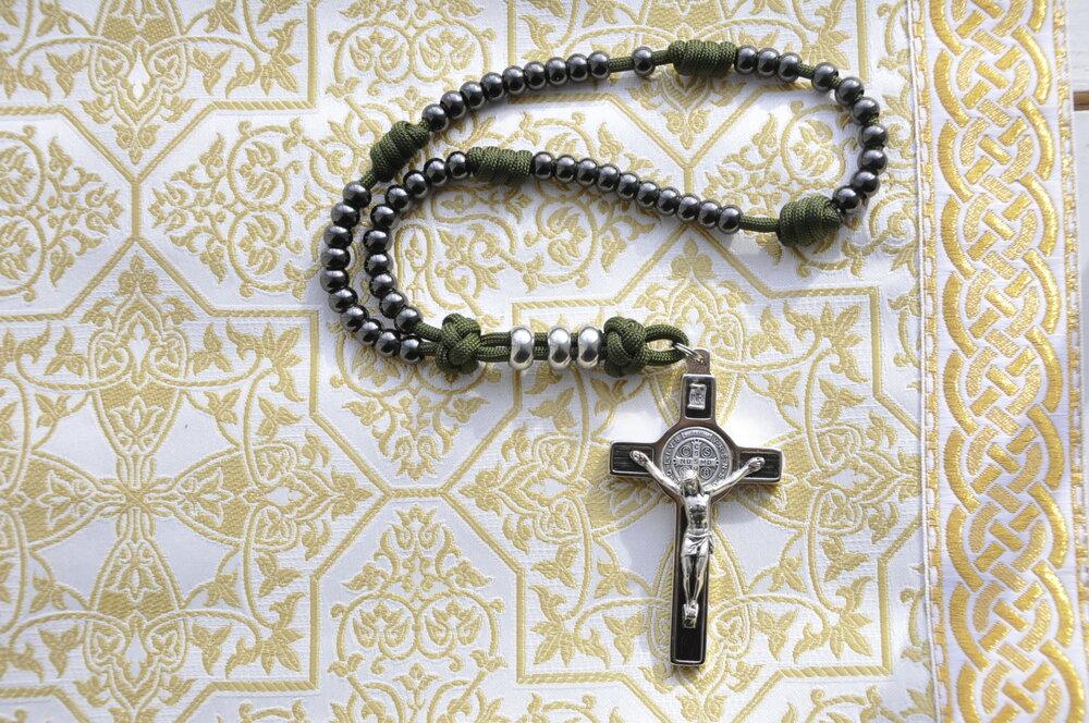 VIRGO POTENS: Brass and Paracord St Benedict Rosary (Gunmetal) – The  Cenacle Press at Silverstream Priory